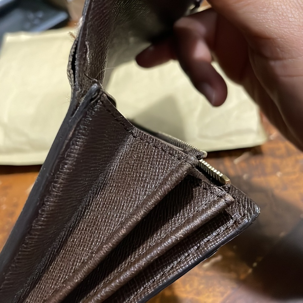 Authentic Louis Vuitton Sarah Wallets, Code Numbe… - image 5